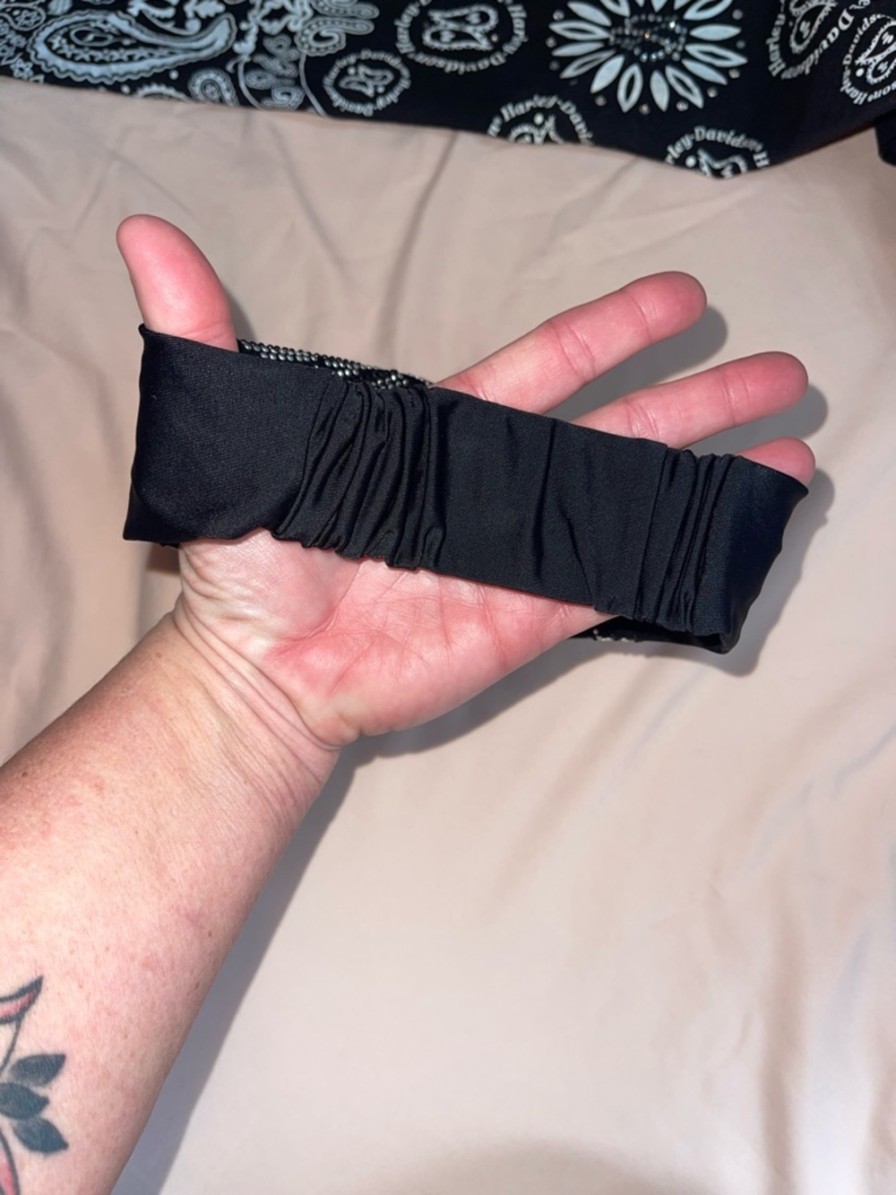 Harley-Davidson Black and White Bandana and Rhinestone stretch headband - Picture 3 of 6